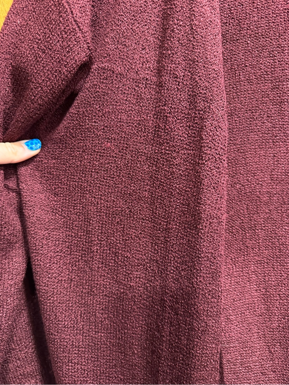 SO Open-Front Maroon Knit Cardigan with Pockets - Picture 3 of 4